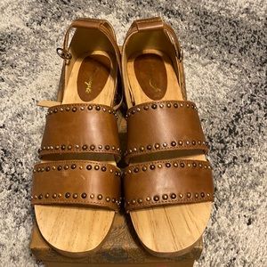 Free People Clogs w/original box
